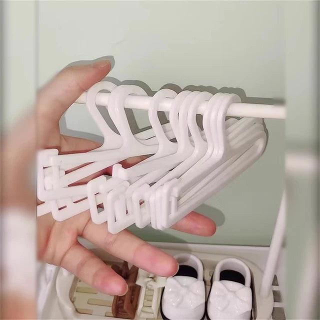 Mini Closet Hanger Stand